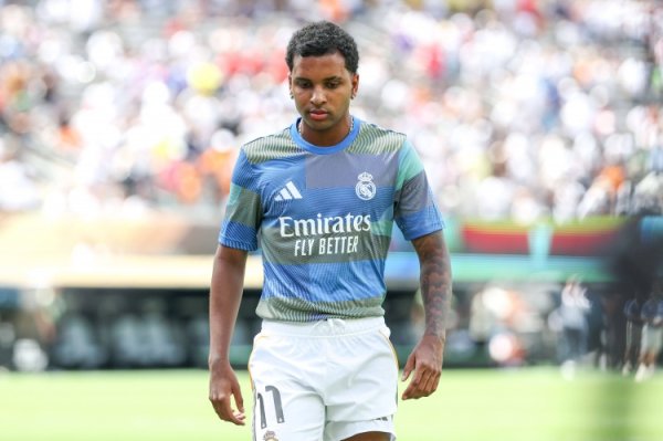 英媒：热刺计划引援有意罗德里戈和伊尔迪兹 皇马关注范德芬