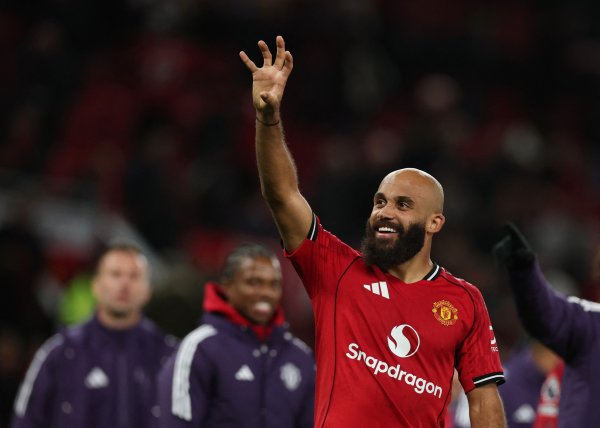 姆伯莫上赛季以来英超打进25球，翼锋球员中仅少于萨拉赫