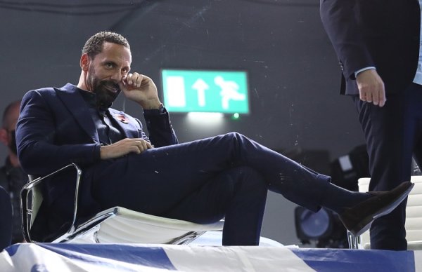 费迪南德评阿莫林执教1周年：球队有乐观迹象，但不意味曼联归来